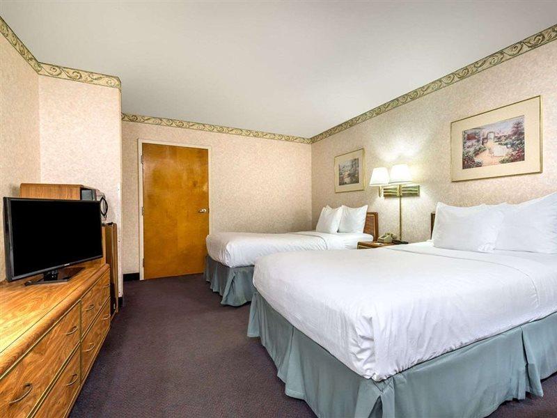 Days Inn By Wyndham Vineland Esterno foto