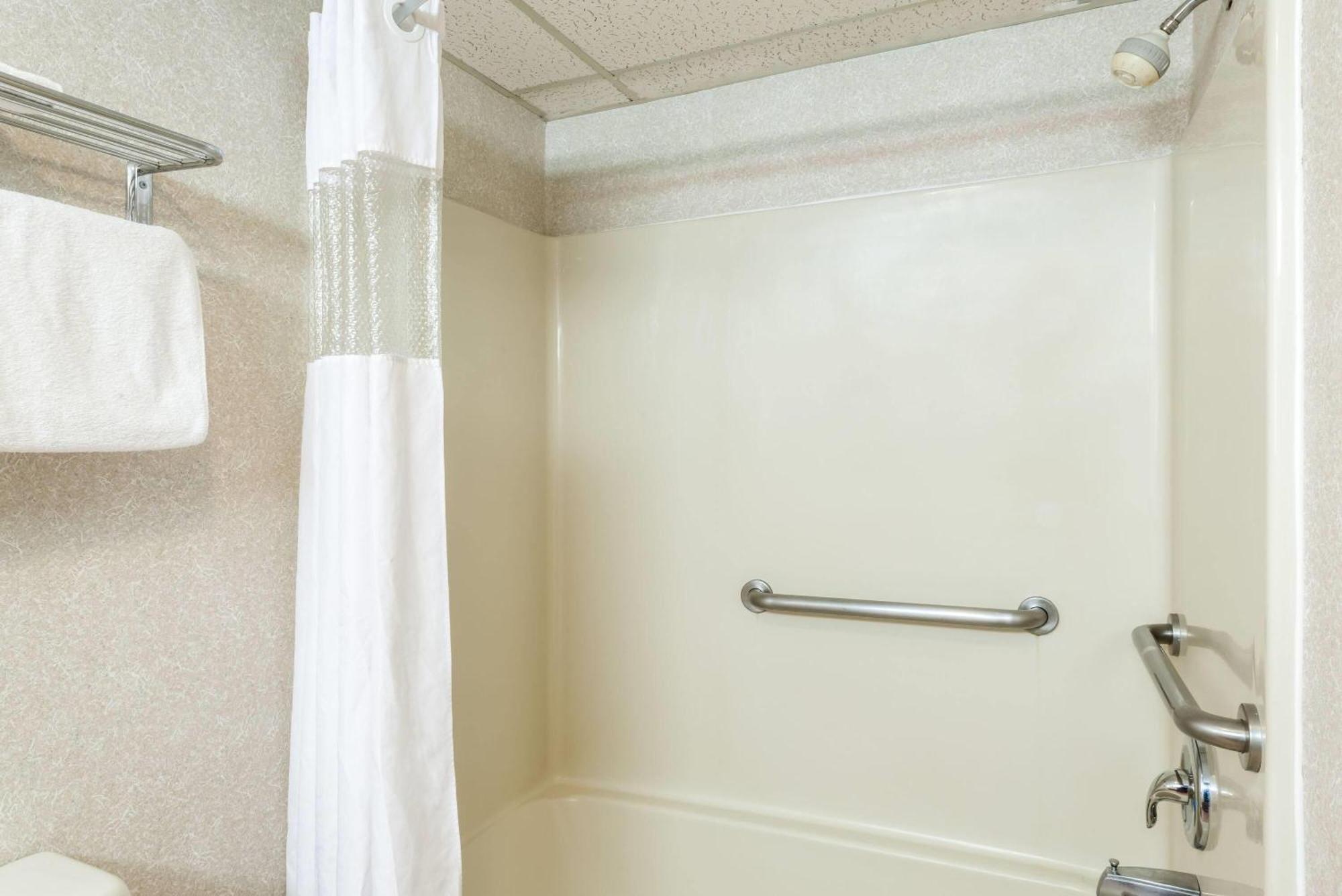 Days Inn By Wyndham Vineland Esterno foto